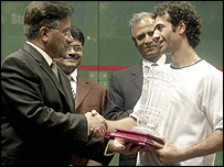 امر شبانہ اور جنرل مشرف