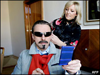 Pavel Bem em seu disfarce de italiano