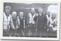 Y criw hefo Hywel Gwynfryn