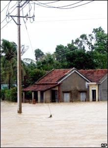 Nhà bị ngập nước ở Phú Yên