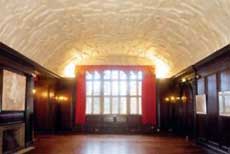 Y nenfwd yn Neuadd Hercwlff