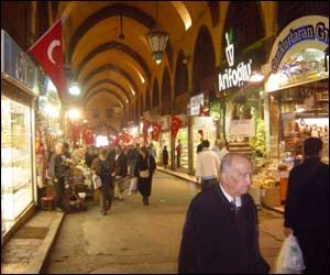 ‌بازار ادويه در امين اونو 