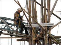 Constructing a bamboo bridge over the River Tyne
