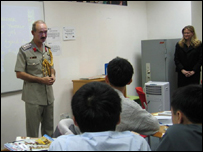 Tùy viên quân sự của Anh tại Việt Nam, đại tá Colonel Paul Edwards 