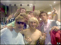 帕迪·希金斯与同学