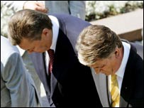 Ющенко і Янукович на День прапора