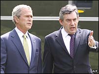 گوردون براون و جورج بوش (چپ)