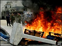 موانع بر سر راه ارتش