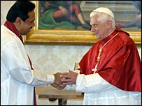 Pope Benedict with President Rajapaksa