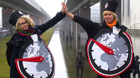 Cloc hinsawdd yn tician