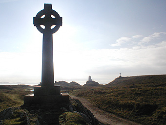 Croes ar Ynys Llanddwyn