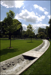 राजकुमारी डायना की याद में बना फ़व्वारा