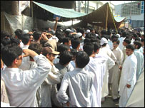 پشاور میں ٹکٹوں کی فروخت شروع