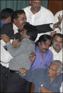 سندھ اسمبلی ہنگامہ 