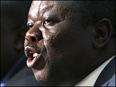 مورگان چانگیرای، رهبر حزب اصلی مخالف