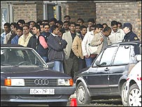 سپین اور فرانس کی درمیانی سرحد پرغیر قانونی طور پر آئے ہوئے پاکستانی اور انڈین  