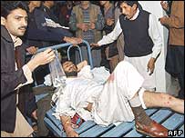 Feridos em explosão em Peshawar