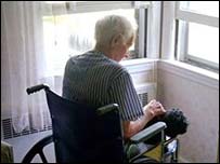 A pesquisa observou 13 idosos, acima de 65 anos, na Inglaterra e País de Gales