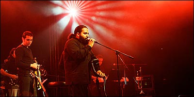 رضا صادقی در کنسرت دوبی