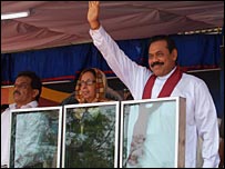 President Rajapaksa in Oluvil (photo Sudath Silva)