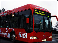 Ônibus movido a hidrogênio em Londres.