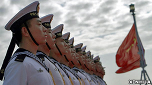 中國海軍護航編隊船艦在阿爾及利亞首都阿爾及爾停靠(新華社圖片2/4/2013)