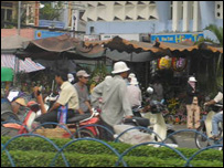 Một khu chợ ở Sài Gòn