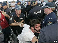 Đụng độ ở biển Cronulla năm 2005