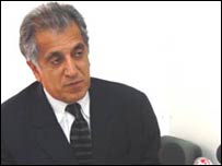 به نظر می رسد که آقای خليلزاد با دشوارترين ماموريت زندگی خود روبرو شده است