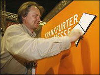 Preparativos para a Feira do Livro de Frankfurt