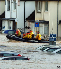 英国西南部的卡莱尔水灾情景