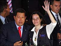 Clara Rojas com o presidente Hugo Chávez