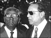 ध्यानचंद पाकिस्तान हॉकी के पितामह दारा के साथ