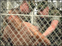 ग्वांतनामो बे शिविर में रखे गए बंदी