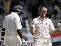 فلنٹاف نے وسیم جعفر کو آؤٹ کیا