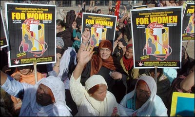 زنان در لاهور پاکستان (7 مارس)