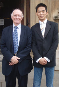 王世林与斯旺西议员Allan Williams