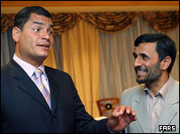 محمود احمدی نژاد و رافائل کوره آ- عکس از خبرگزاری فارس 