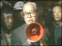 Zhao Ziyang fez um apelo emocionado para que estudantes deixassem a Praça da Paz Celestial em 1989