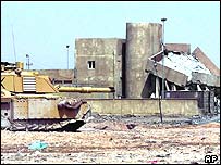 هاليبرتون قراردادهايی نيز برای بازسازی عراق دارد