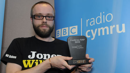 Albym y flwyddyn - Hud a Llefrith, Mr Huw