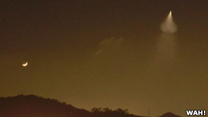 香港网友苑先生提供疑似中国导弹飞过图片(13/5/2013)