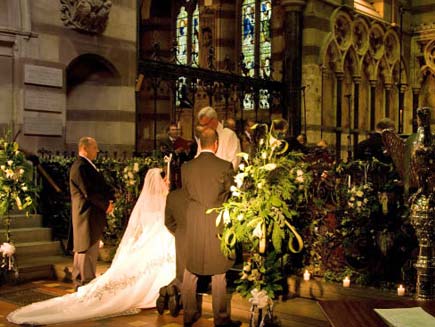 Kneeling during the prayers