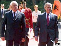 جورج بوش و سالی بریشا