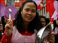 Nữ lao động Indonesia trong một cuộc biểu tình đòi quyền lợi