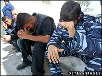 Policial lamenta perda de parente morto em ataque 