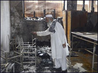 سوات کا تباہ شدہ سکول: فائل فوٹو