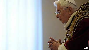 教皇本笃十六世在梵蒂冈与枢机主教们开会时讲话（11/2/2013）