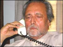 جسٹس(ر)وجیہہ الدین احمد اپنی اہلیہ کے ساتھ