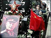 Cựu binh Nga kỷ niệm chiến thắng Thế chiến Hai năm 2005